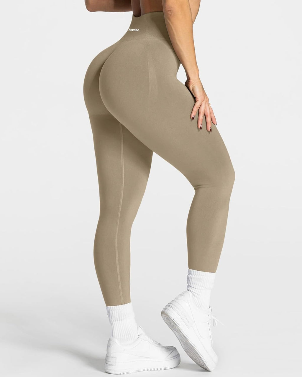 Sculpting Scrunch Leggings