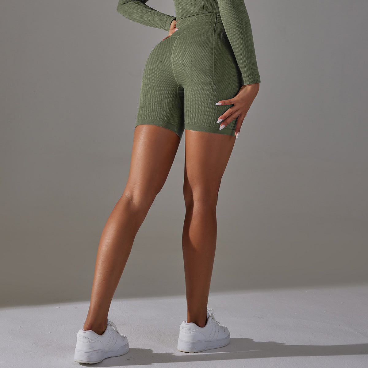 seamless solid color polka dot jacquard high-waisted tummy-control butt-lifting yoga shorts fitness running pants for women